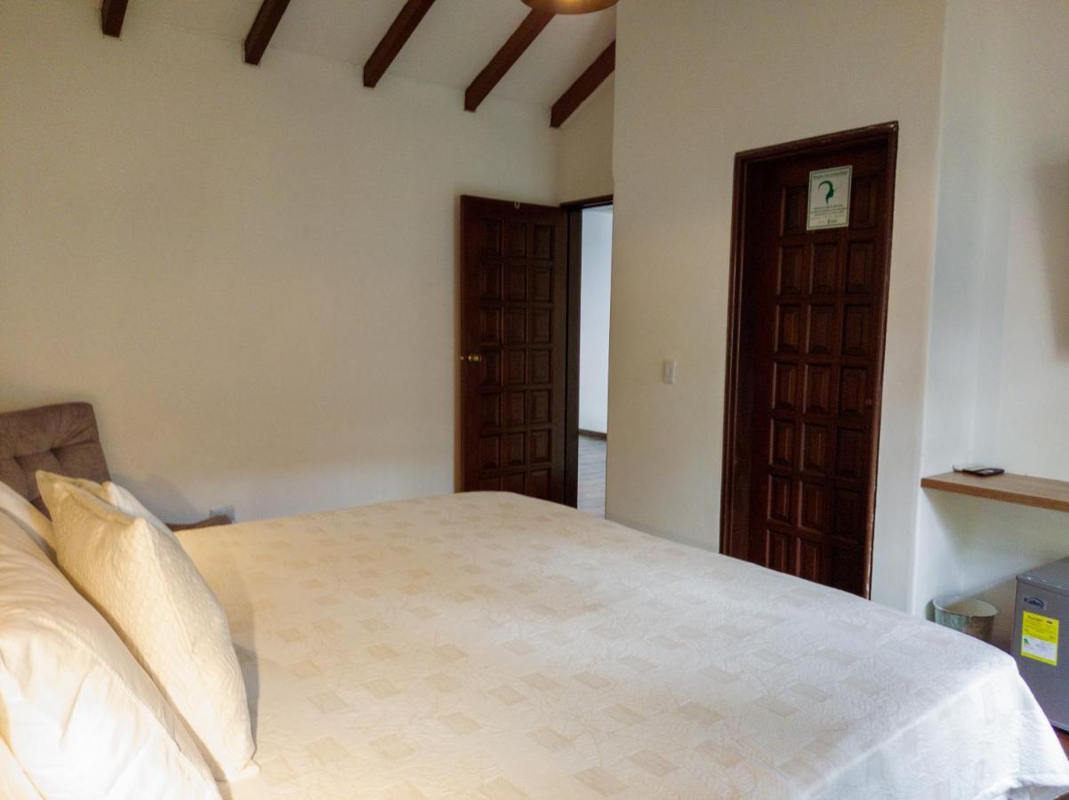 Hotel Boutique La Casa De Piedra Cali Ngoại thất bức ảnh