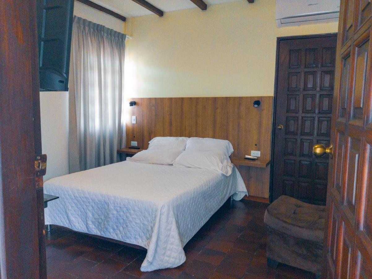 Hotel Boutique La Casa De Piedra Cali Ngoại thất bức ảnh