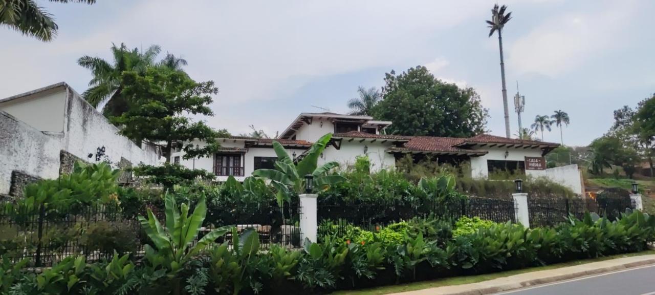 Hotel Boutique La Casa De Piedra Cali Ngoại thất bức ảnh