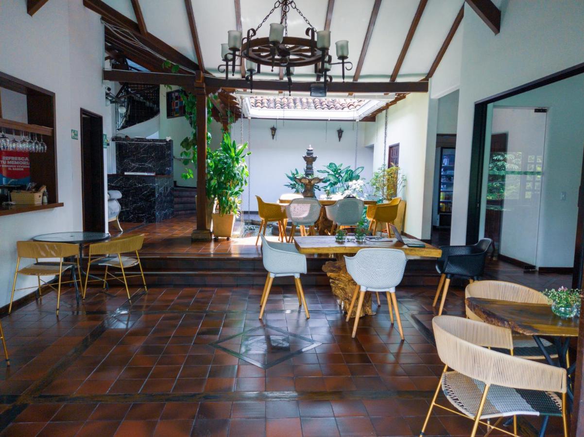 Hotel Boutique La Casa De Piedra Cali Ngoại thất bức ảnh